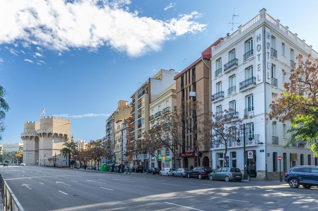 Blanq Carmen Hotel Valencia Bagian luar foto